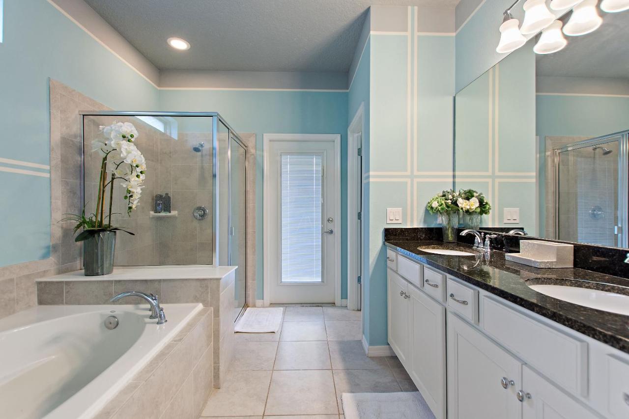 Stylish Cozy Family Getaway With Private Pool And Lake View Kissimmee Exteriör bild