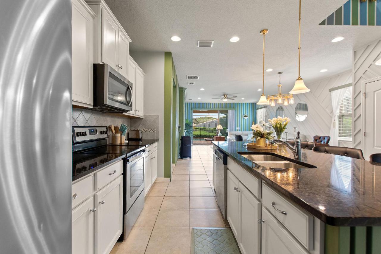 Stylish Cozy Family Getaway With Private Pool And Lake View Kissimmee Exteriör bild